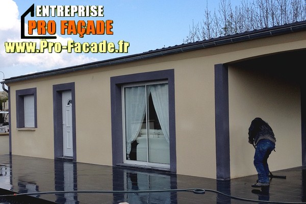 Ravalement avec deux couleurs différent dans l'aisne soissons 02
