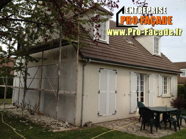 Chantier de Rénovation façade sur La Chapelle en Serval 60520 avant